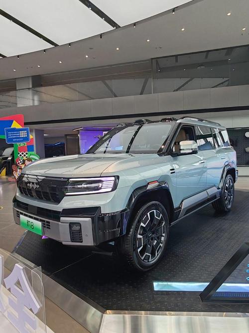 广州211比亚迪方程豹硬派越野的爆款，英菲尼迪35周年与你共成长